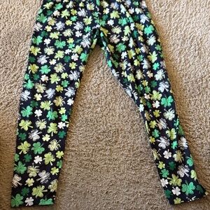 No Boundaries Black Leggings with Green and White Clover Design